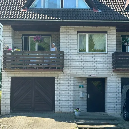 Huntaugu Kodumajutus Вильянди